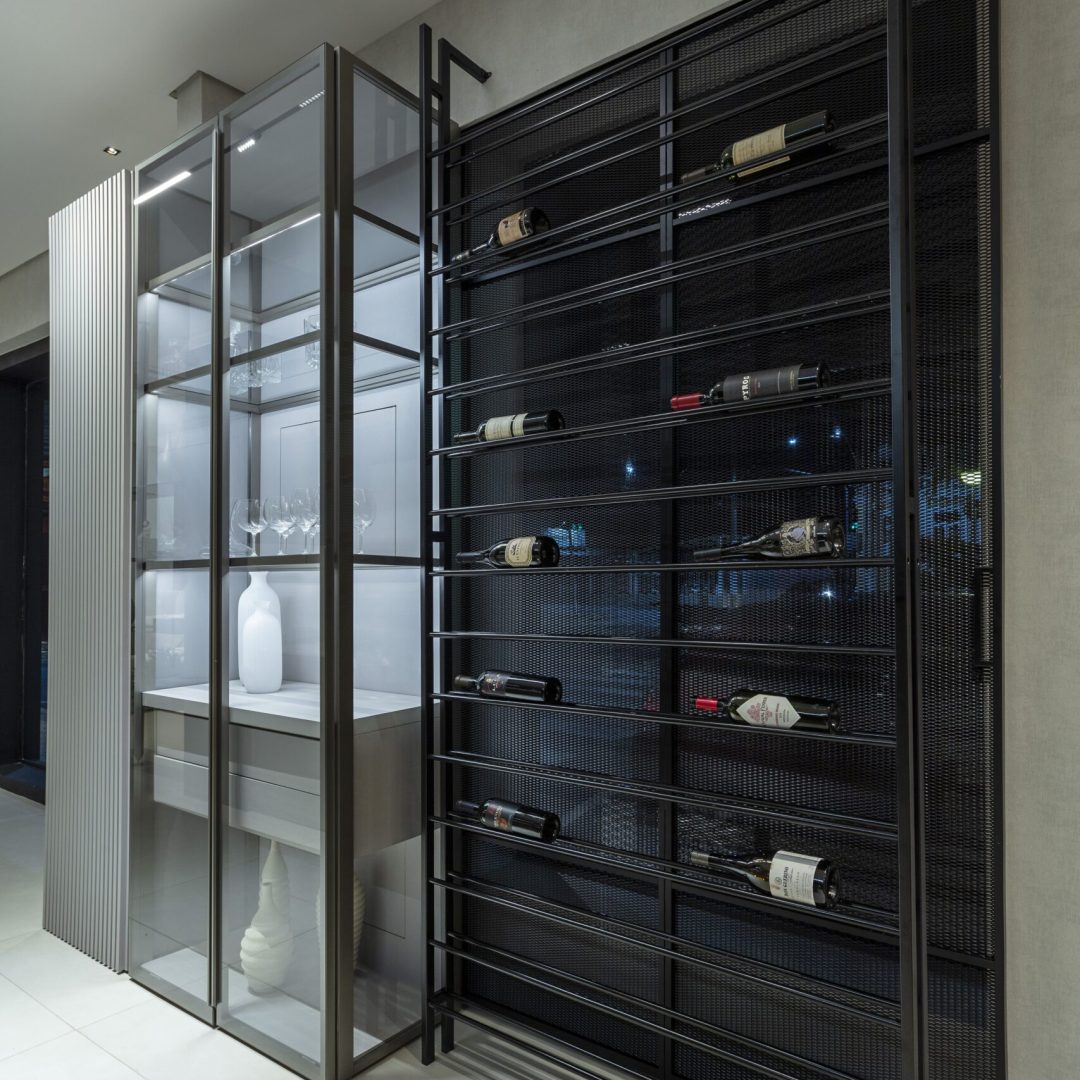 Showroom vezzano planejados adega serralheria de alto padrão